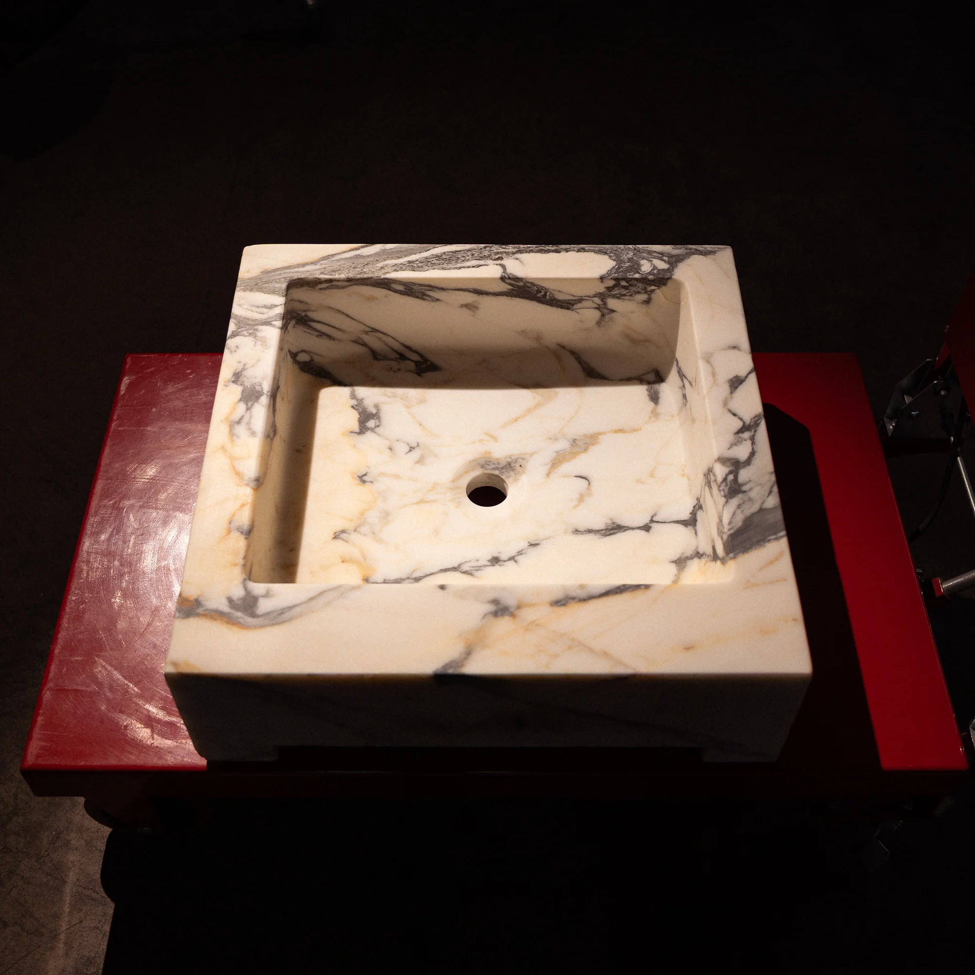 Arabescato Antiqued Sink - Image 3